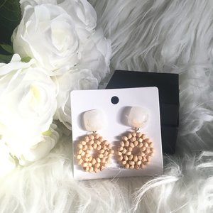 NWT Gorgeous Handmade Wood Dangle Drop Earrings